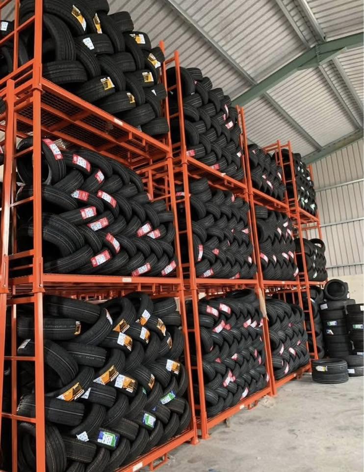 Shelving of tyres